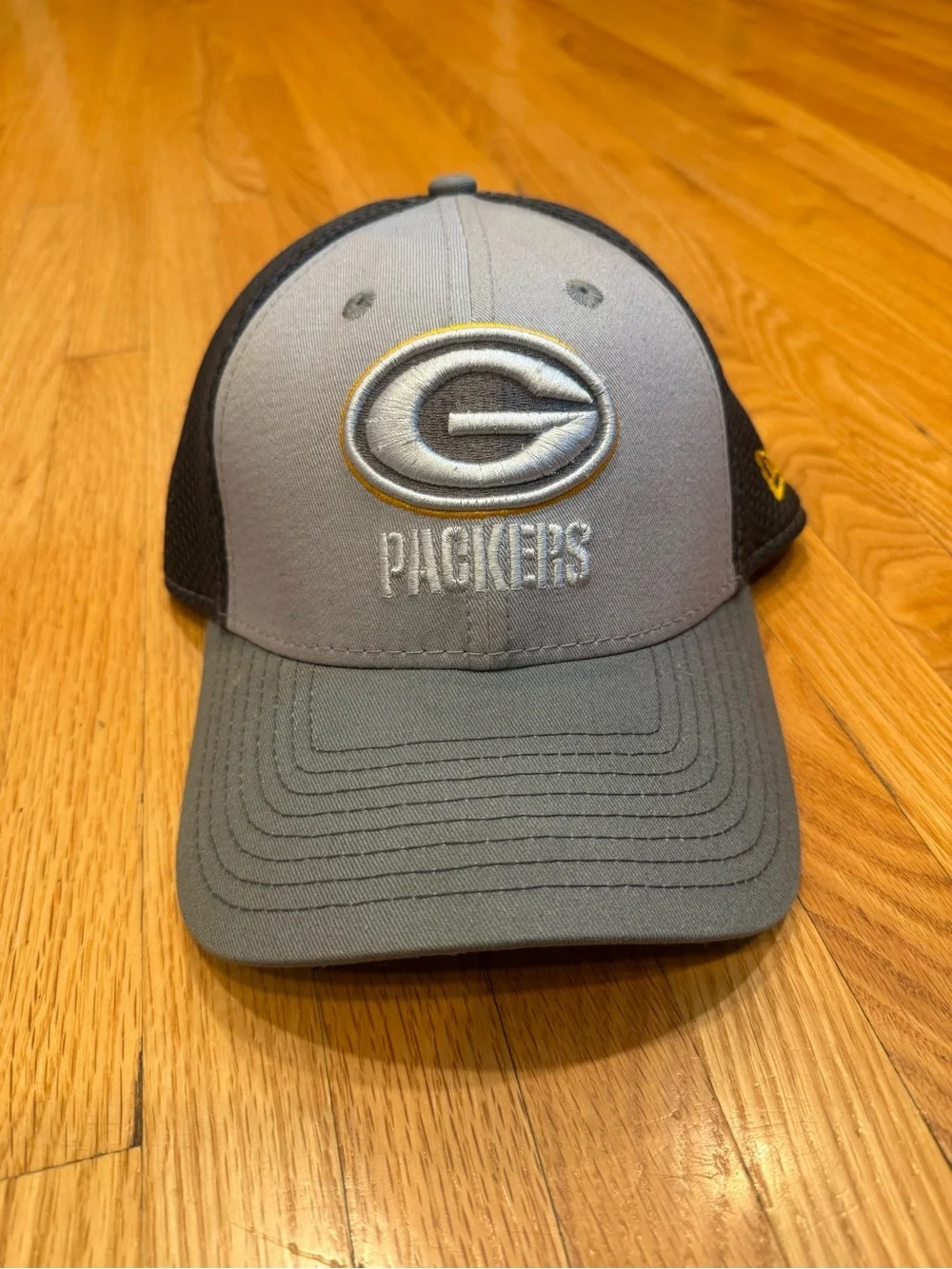 Green Bay Packers NFL Grey Mesh-Back Cap